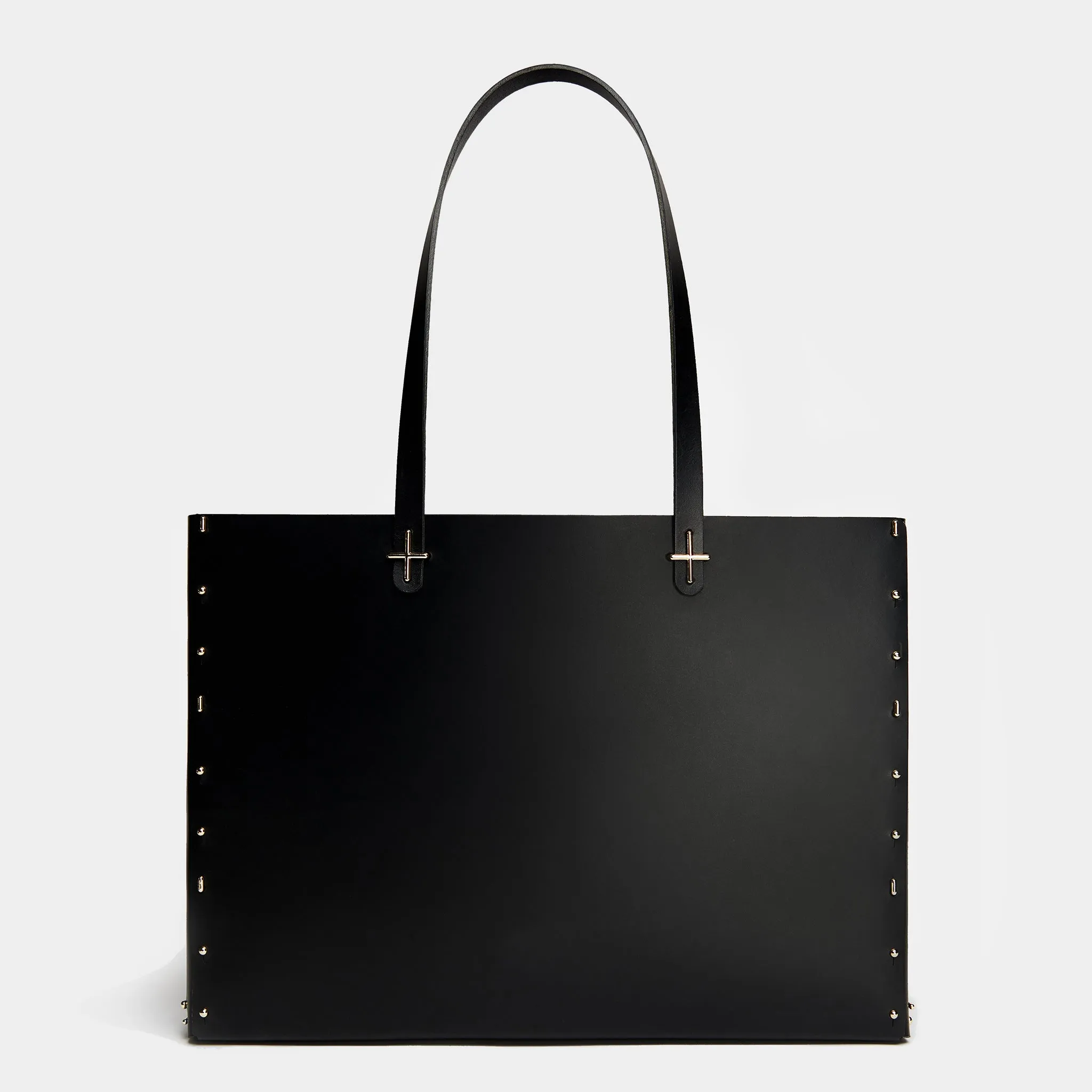 ATRIUM in black