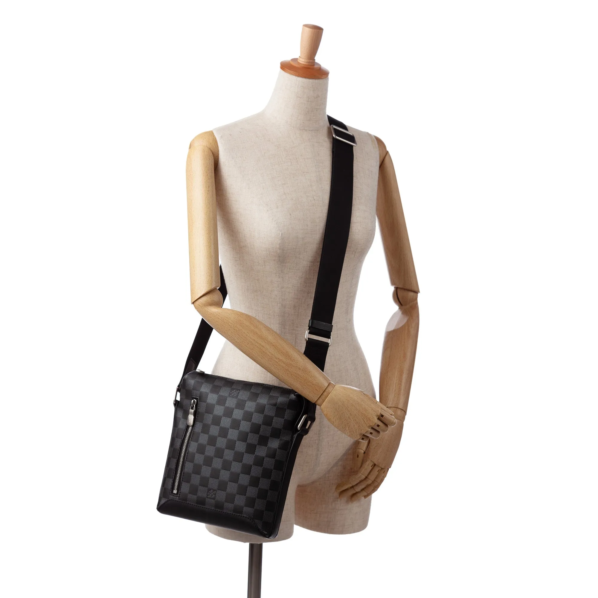 Black Louis Vuitton Damier Infini Discovery Messenger Crossbody Bag