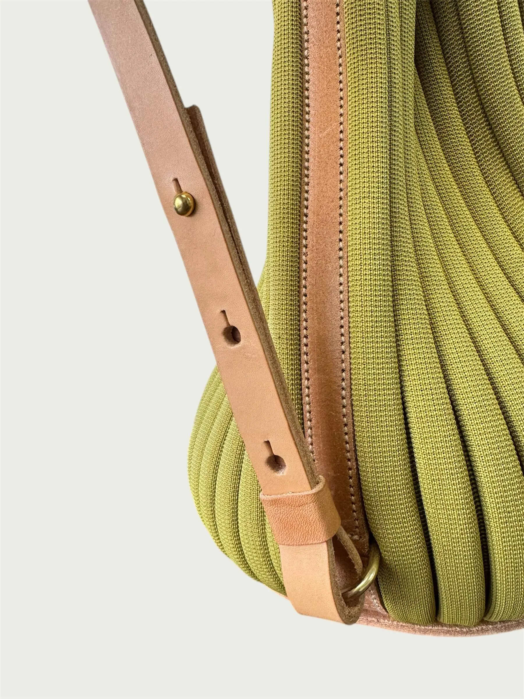 Exhale Supernova Backpack in Yellow Ochre