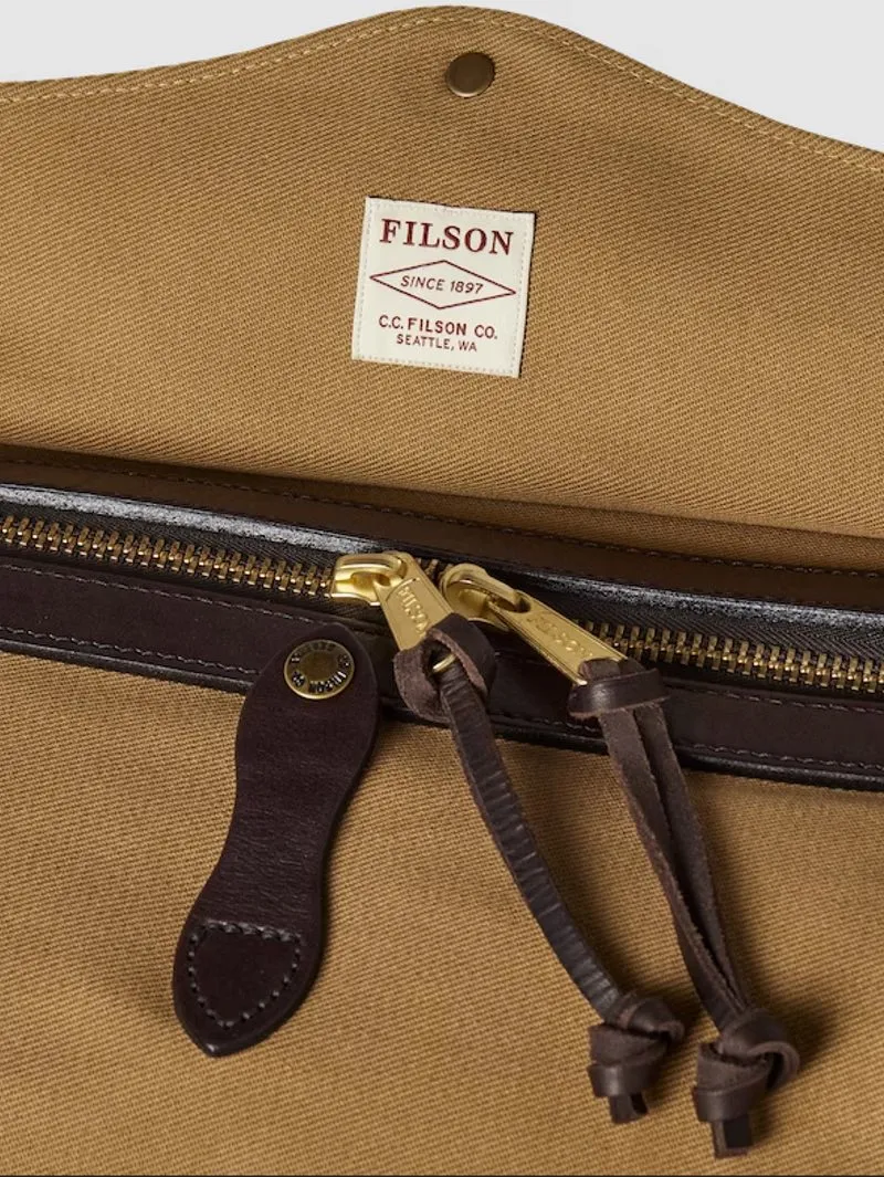 Filson Medium Rugged Twill Duffle in Tan
