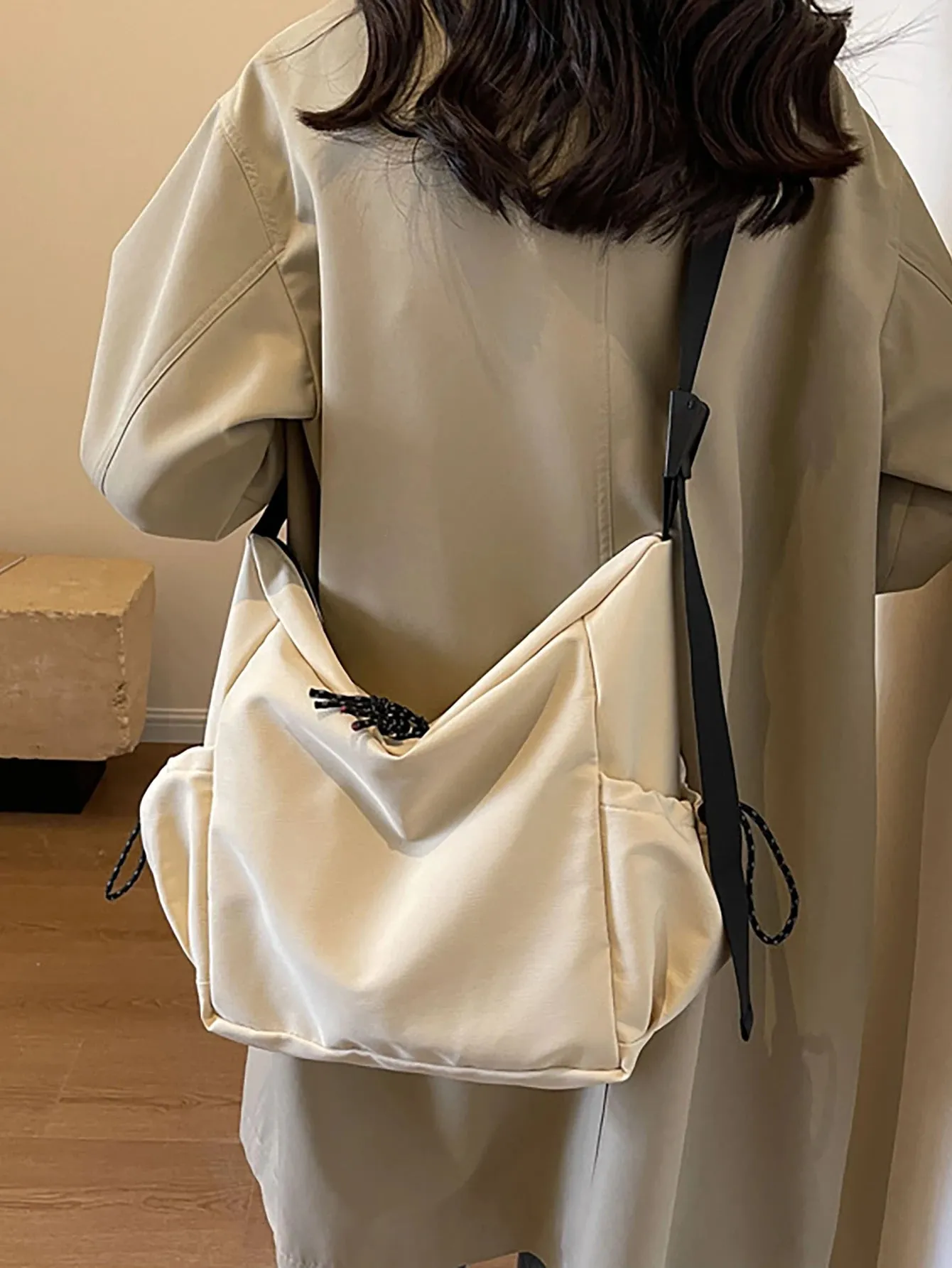 Uakiss Casual Large Capacity Waterproof Nylon Shoulder Bag, Unisex Riding Crossbody Bag, Solid Color Simple College Style Messenger Bag
