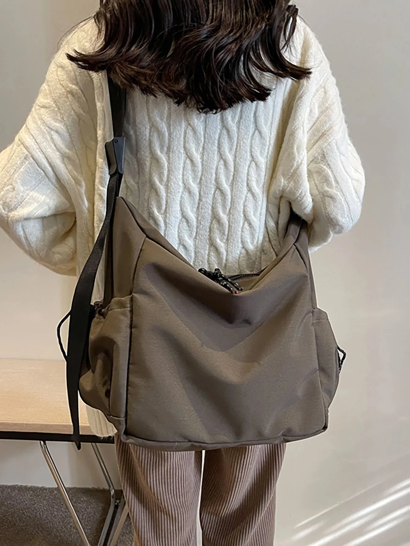 Uakiss Casual Large Capacity Waterproof Nylon Shoulder Bag, Unisex Riding Crossbody Bag, Solid Color Simple College Style Messenger Bag