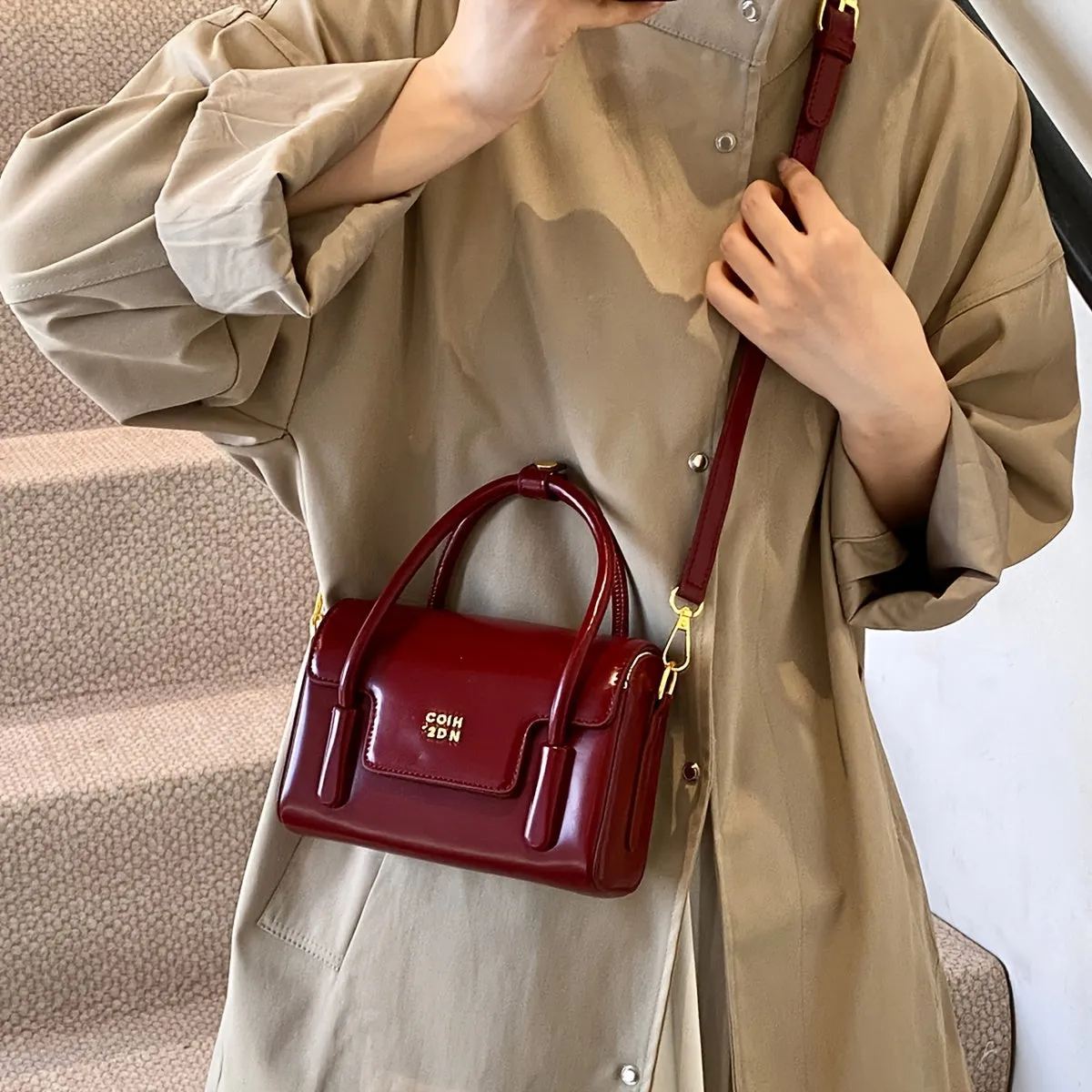 Uakiss Niche Design, Retro High-Quality Small Square Bag, Simple, Casual And Versatile Handbag, Fashionable And Personalized, Foreign-Style Shoulder Bag